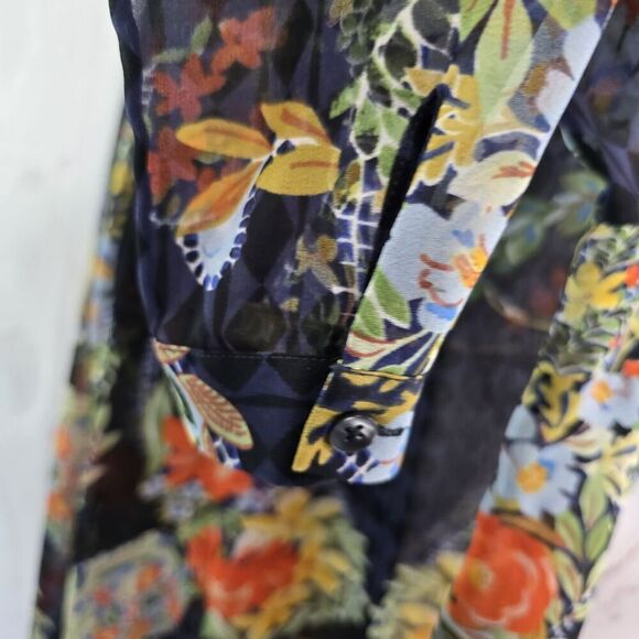 CAbi Shirt Womens Medium Blouse Amour Button Up Peter Pan Collar Floral 3072 - Picture 9 of 11